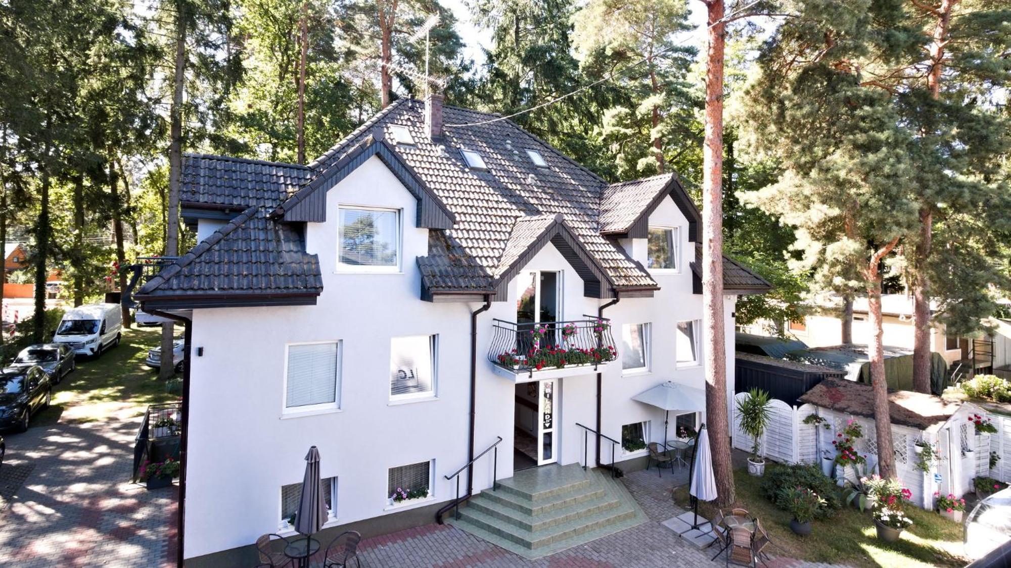 Lc Pokoje & Apartamenty Pobierowo Extérieur photo