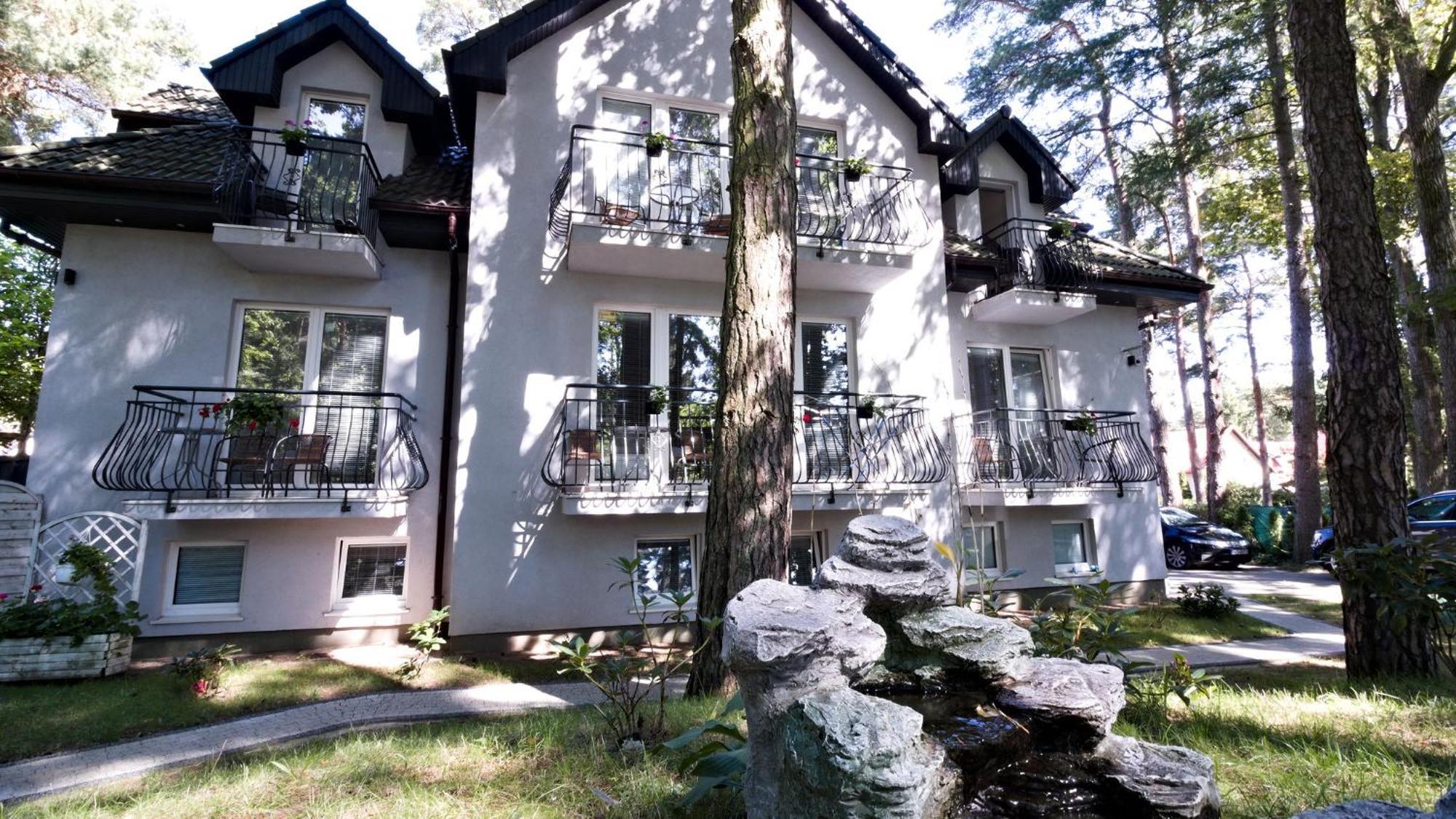 Lc Pokoje & Apartamenty Pobierowo Extérieur photo